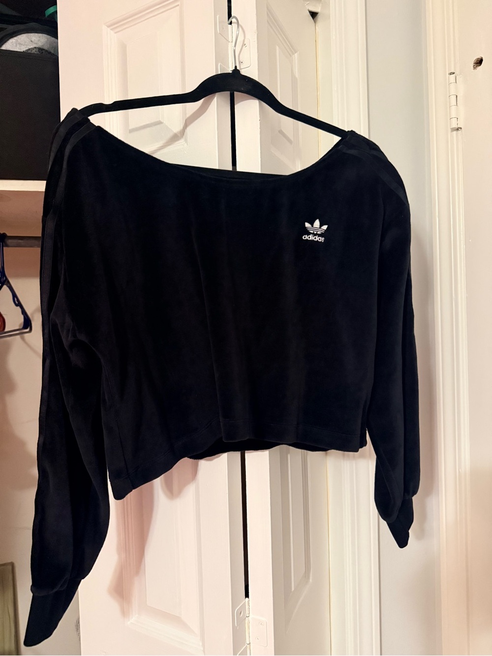 Adidas Velour Black Off the Shoulder Crop Sweatshirt NWT Sz Med - Picture 2 of 5
